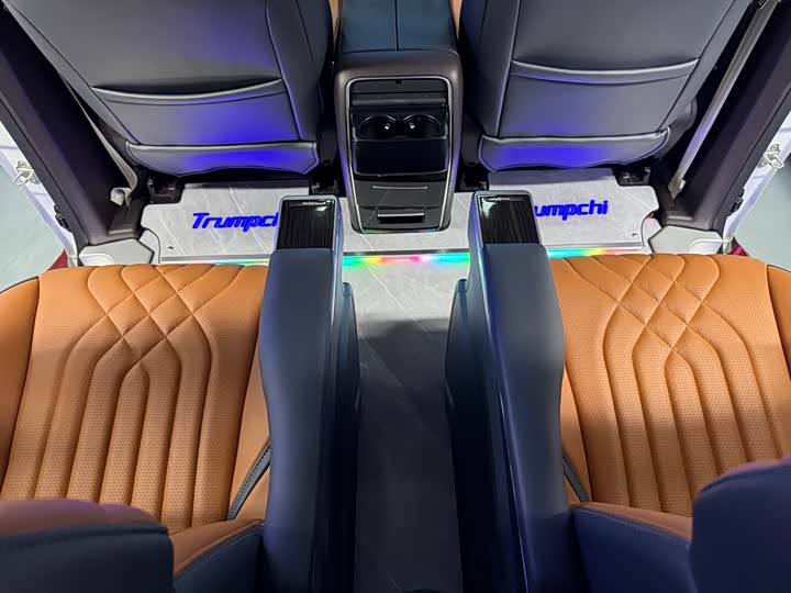 Фото 7 - GAC Trumpchi M8