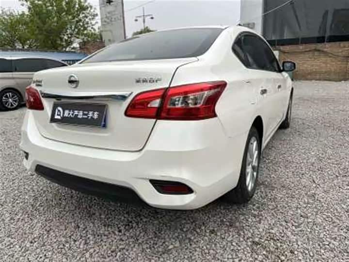 Zdjęcie 4 - Nissan Sylphy
