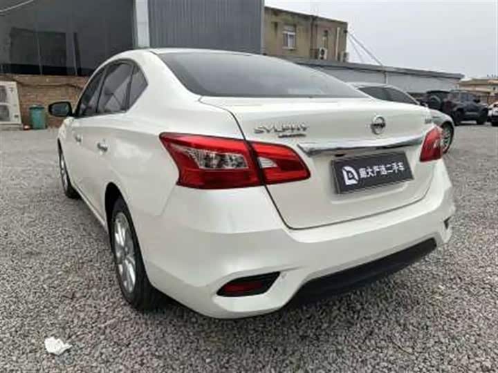 Zdjęcie 6 - Nissan Sylphy