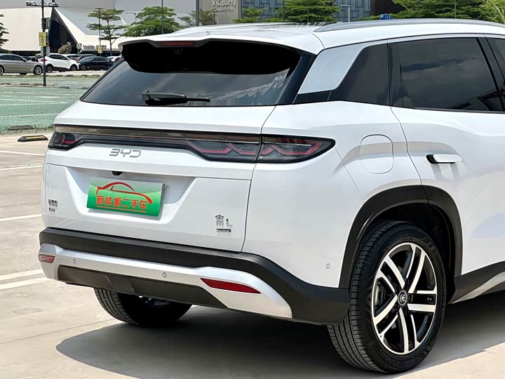 BYD Song L DM-i Hybrid 2025 2025款 智驾版 112km 领先型