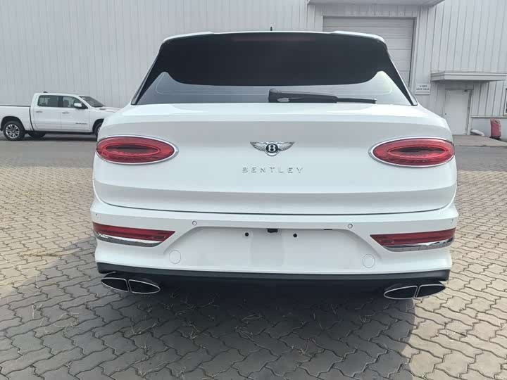 Bentley Bentayga 2024 2024款 4.0T V8 雅度版