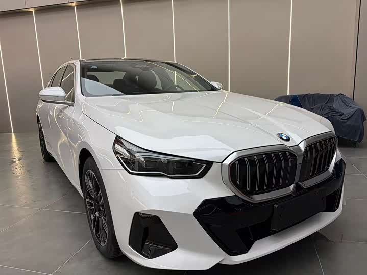 BMW 5 Series 2026 2026款 530Li 领先型 M运动套装