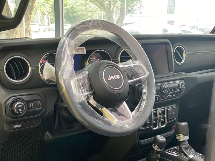 2023 Jeep Gladiator