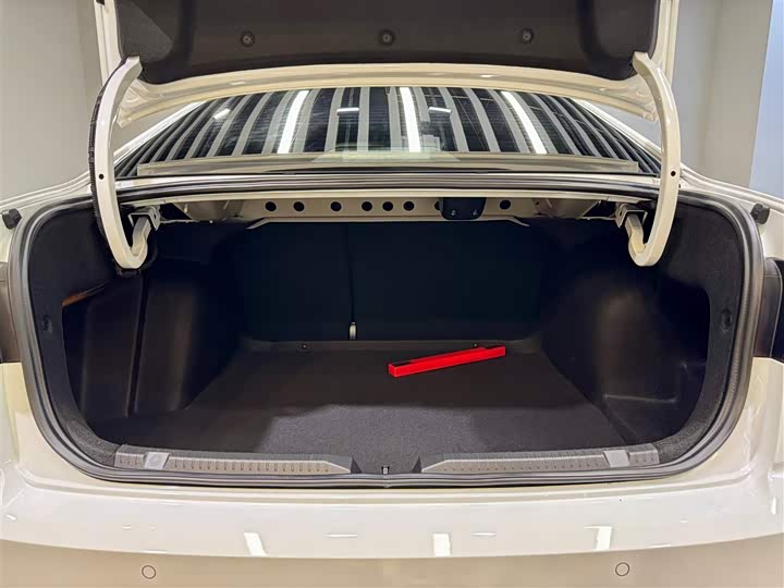 Volkswagen Bora 2025 2025款 200TSI DSG悦行导航版