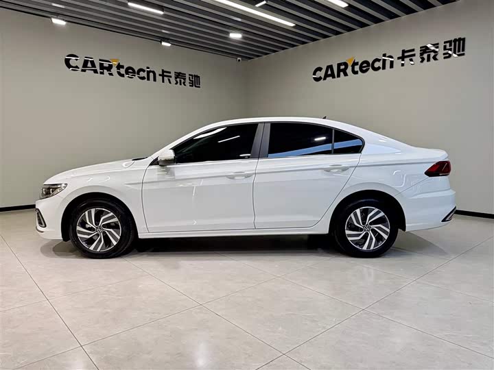 Volkswagen Bora 2025 2025款 200TSI DSG悦行导航版