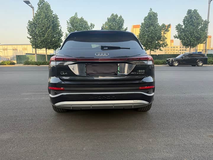 Фото 9 - Audi Q4 e-tron