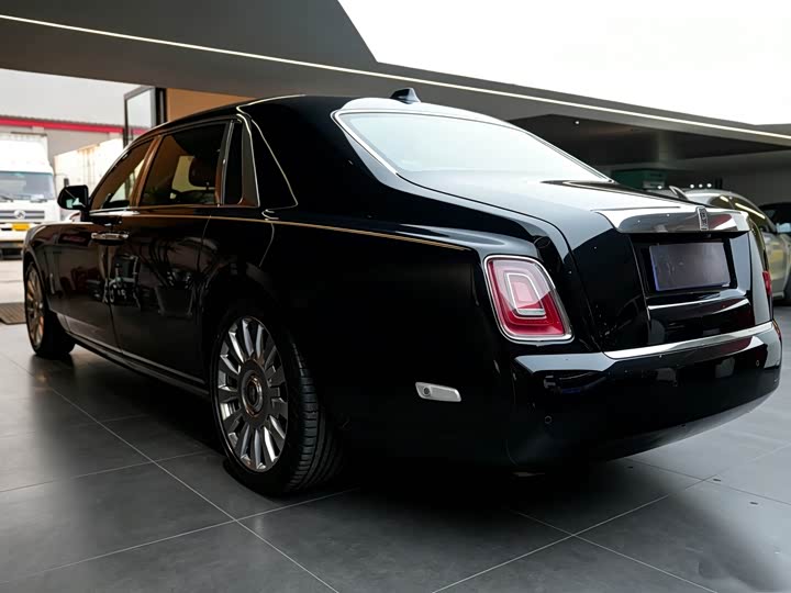 2018 Rolls-Royce Phantom