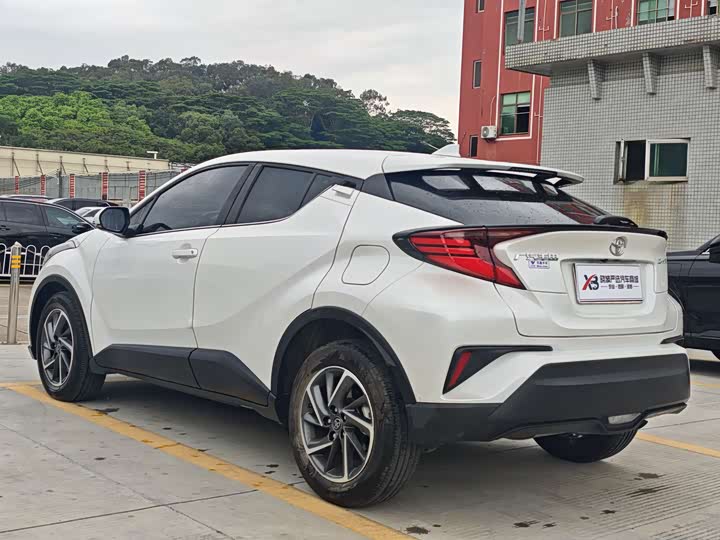 Toyota C-HR 2023 2023款 2.0L 豪华版
