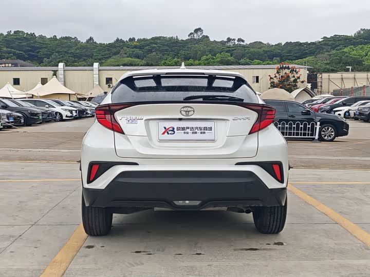 Toyota C-HR 2023 2023款 2.0L 豪华版