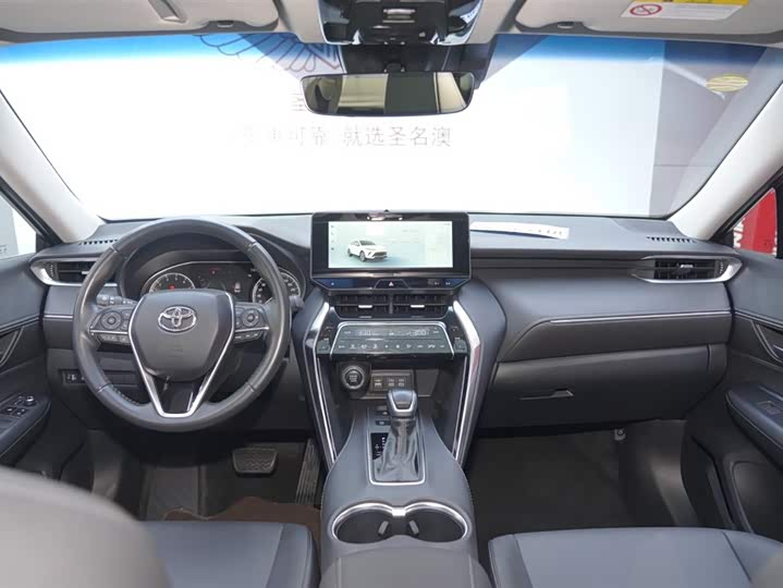 Фото 9 - Toyota Venza