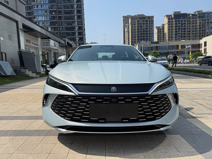 Фото 2 - BYD Qin L