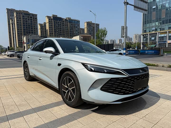 Фото 3 - BYD Qin L