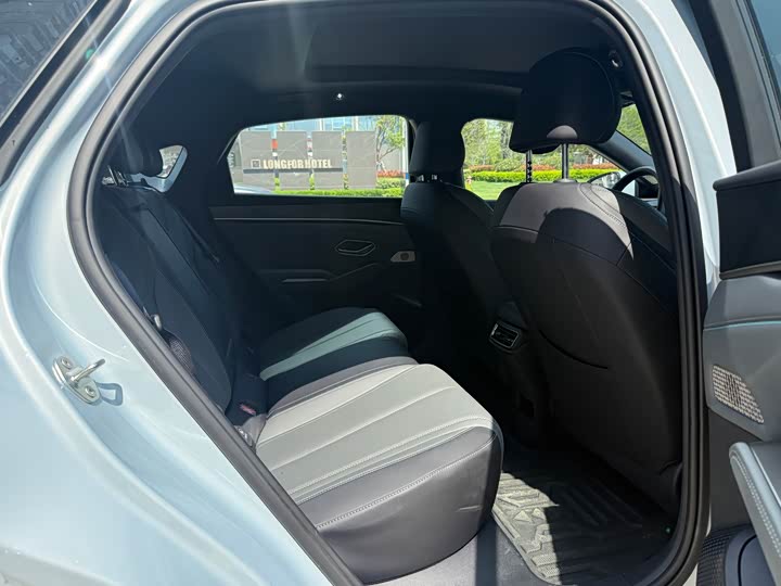 Фото 8 - BYD Qin L