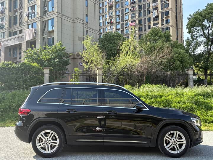 Mercedes-Benz GLB-Class 2022 2022款 改款二 GLB 200 时尚型