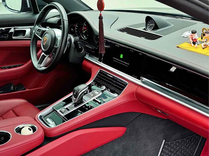 Фото 18 - Porsche Panamera Hybrid