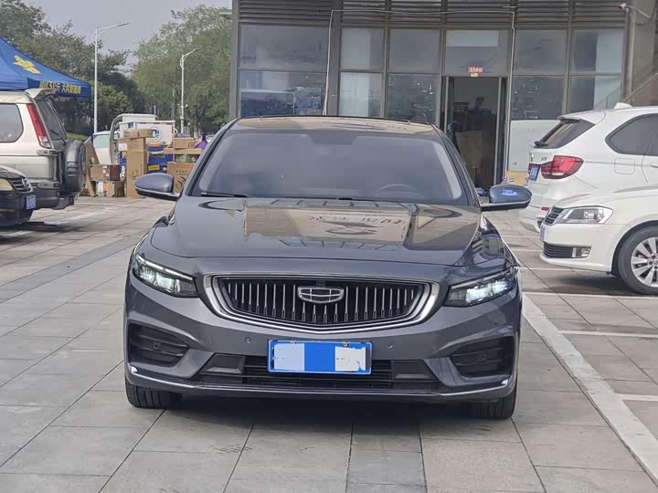 Фото 2 - Geely Preface