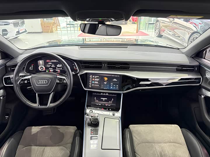 Фото 8 - Audi A6L