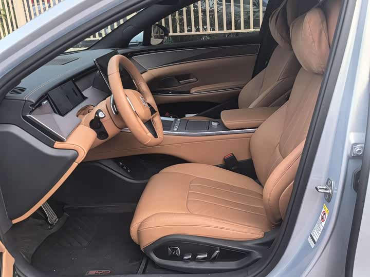 2025 BYD Han L