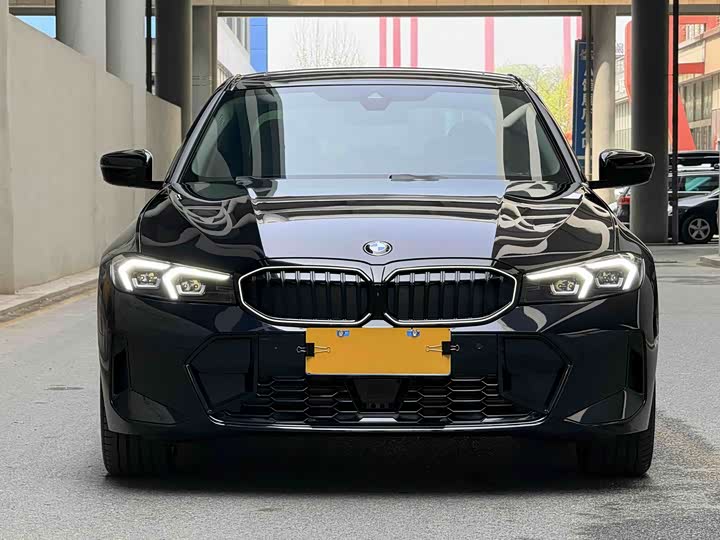BMW 3 Series 2026 2026款 330Li M运动曜夜套装