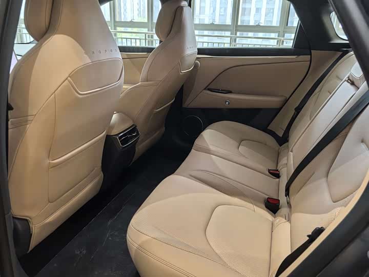 BAIC Arcfox Alpha T5 2025 2025款 520 MAX