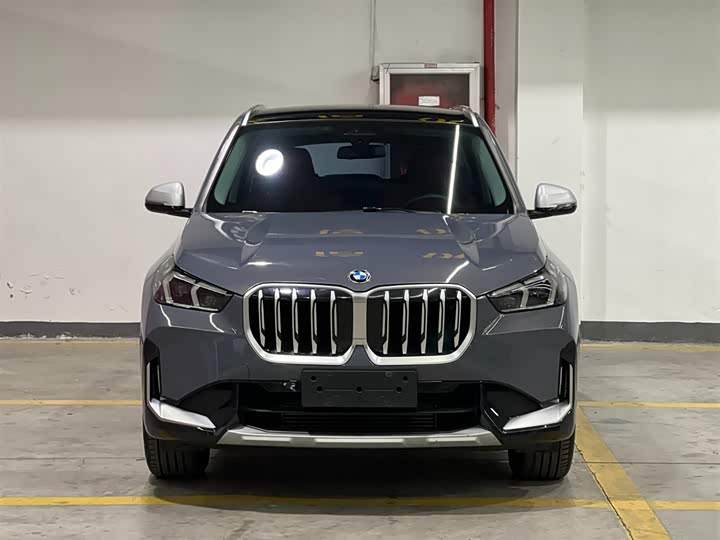 Photo 2 - BMW X1