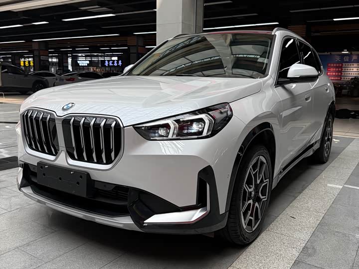 Фото 3 - BMW X1