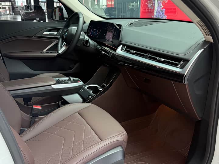 Фото 7 - BMW X1
