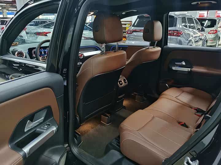 Фото 4 - Mercedes-Benz GLB-Class