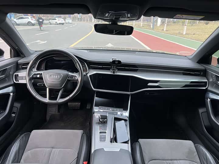 Audi A6L 2021 2021款 45 TFSI 臻选动感型