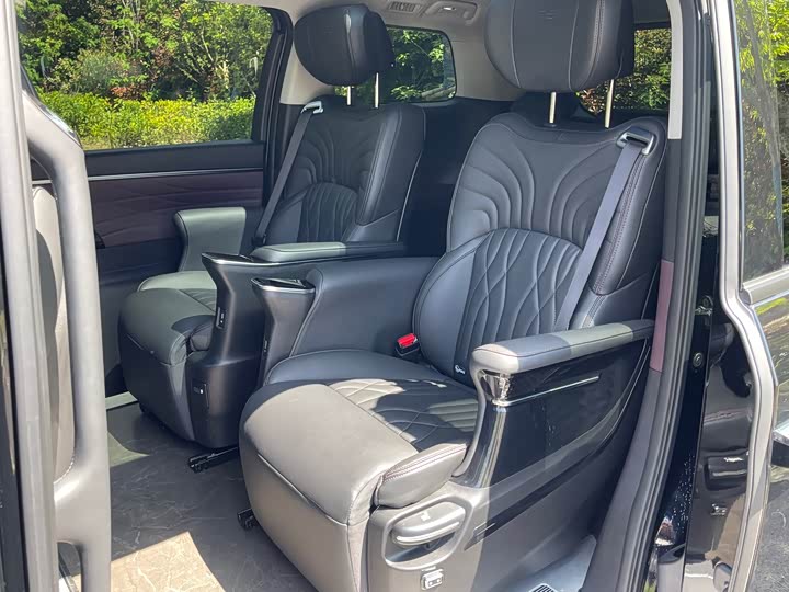 Фото 7 - GAC Trumpchi M8