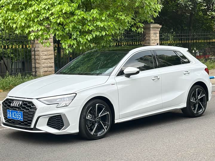 Фото 1 - Audi A3
