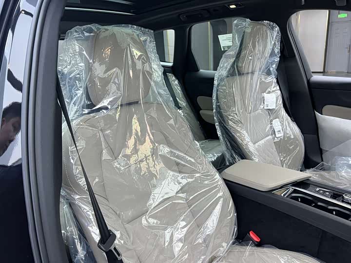 Volvo XC60 2026 2026款 B5 四驱智远豪华版