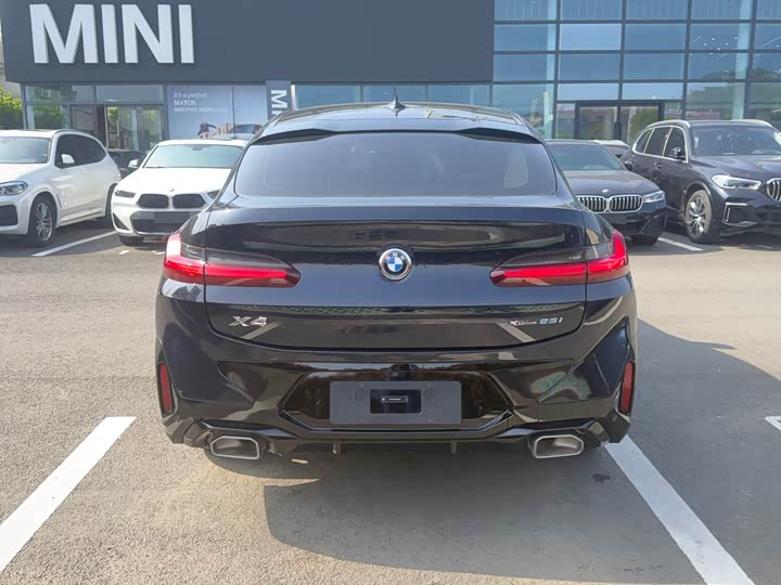 BMW X4 2022 2022款 xDrive 25i M运动套装