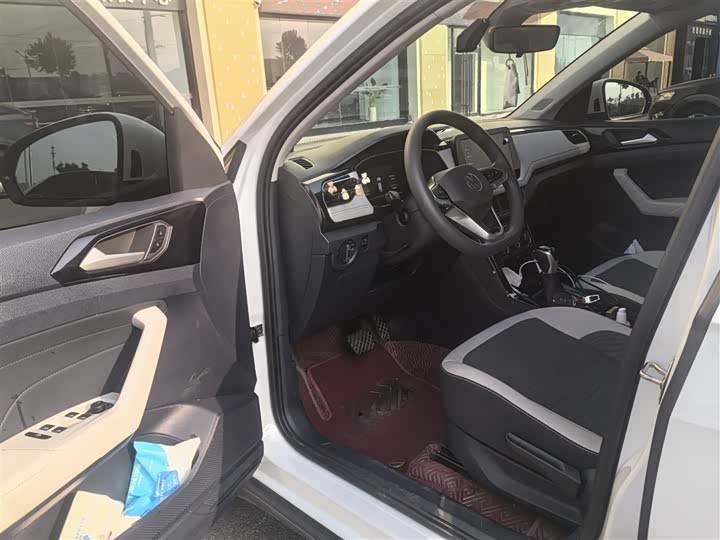 Volkswagen Tharu 2025 2025款 新锐 1.5L 锐意版