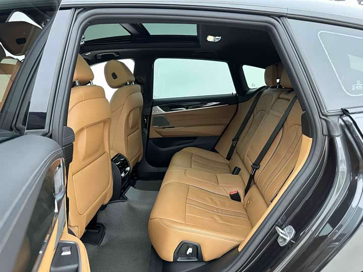Фото 7 - BMW 6 Series GT