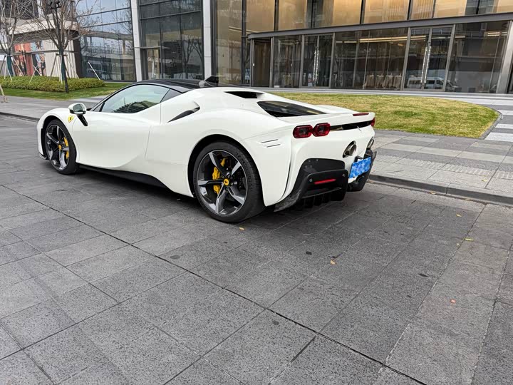 Фото 5 - Ferrari SF90
