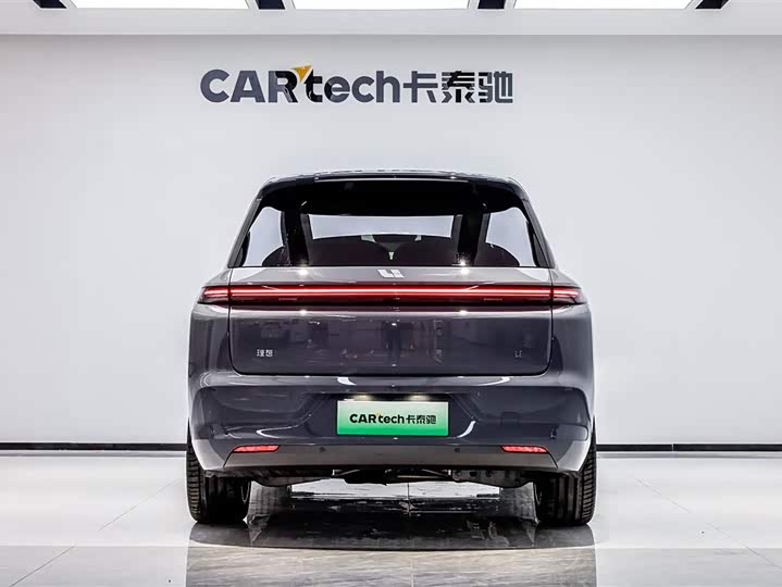 2025 LiXiang L8