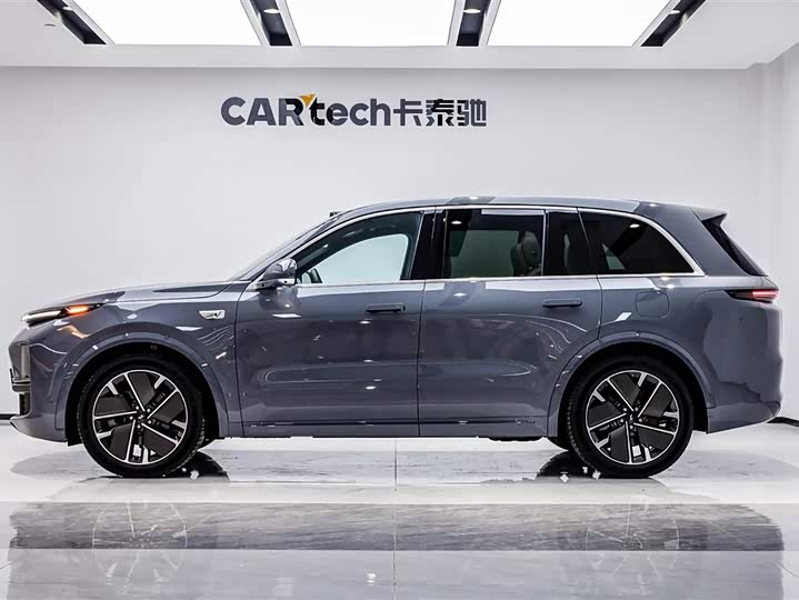 2025 LiXiang L8