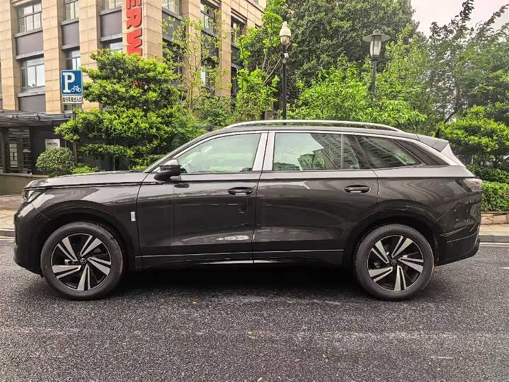 2026 Volkswagen Tavendor