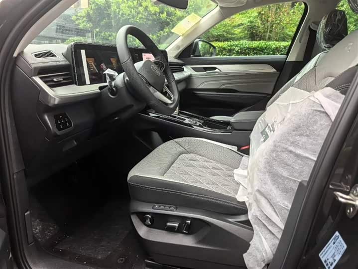 Volkswagen Tavendor 2026 2026款 380TSI 四驱R-Line巡游 众享款