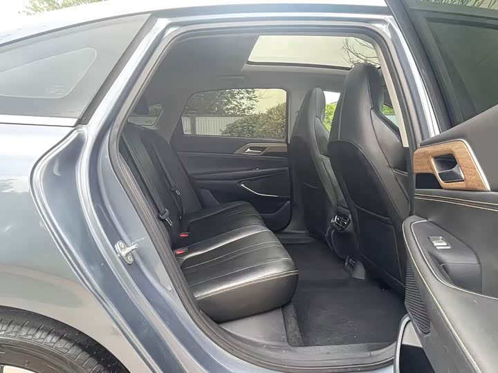 2024 XPeng P5