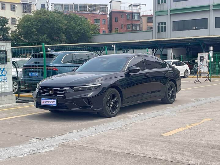 Honda Accord 2025 2025款 运动系列 260TURBO 豪华版