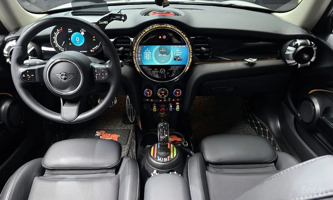Mini Cooper 2001 Classic Launch Pack