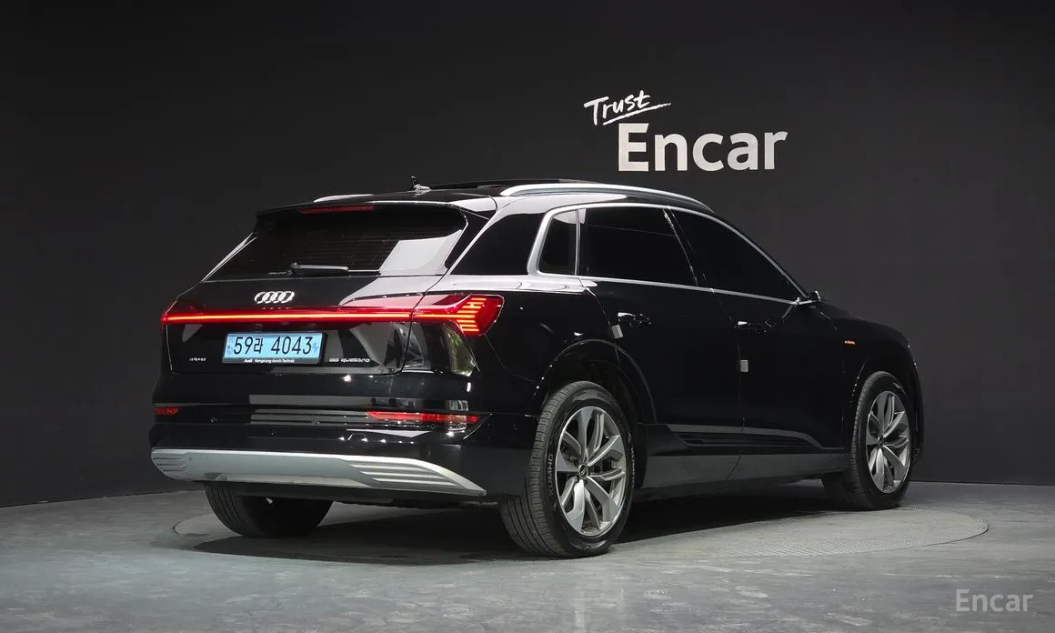2020 Audi e-tron