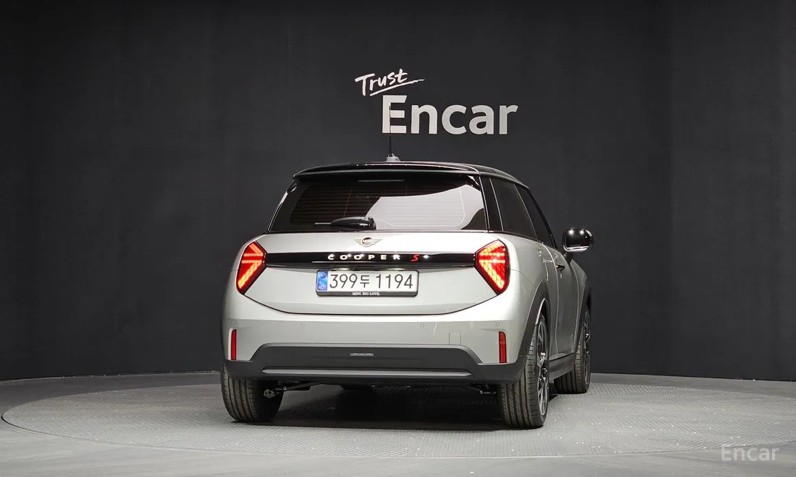 Mini Cooper 2024 Favoured