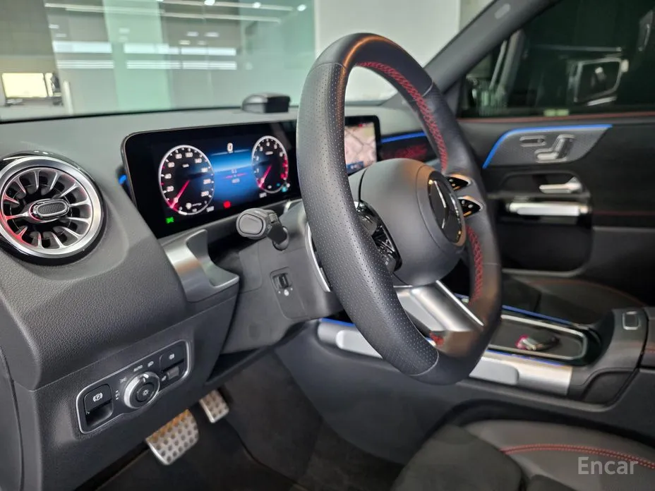 Mercedes-Benz GLB-Class 2020 GLB250 4MATIC