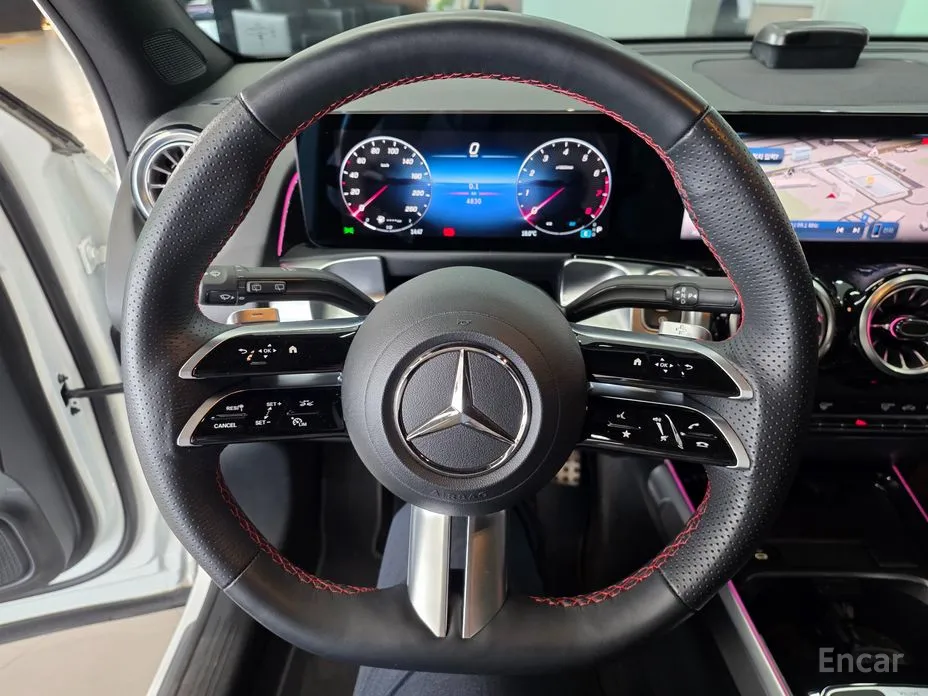 Mercedes-Benz GLB-Class 2020 GLB250 4MATIC