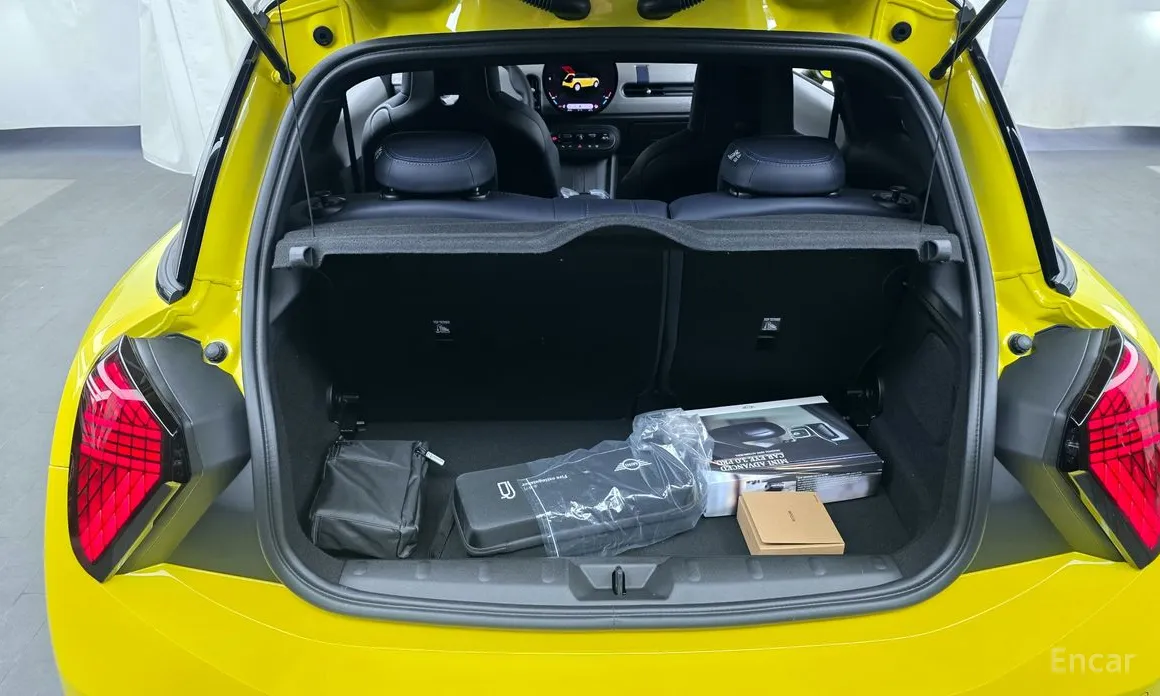 Mini Cooper 2024 Favoured