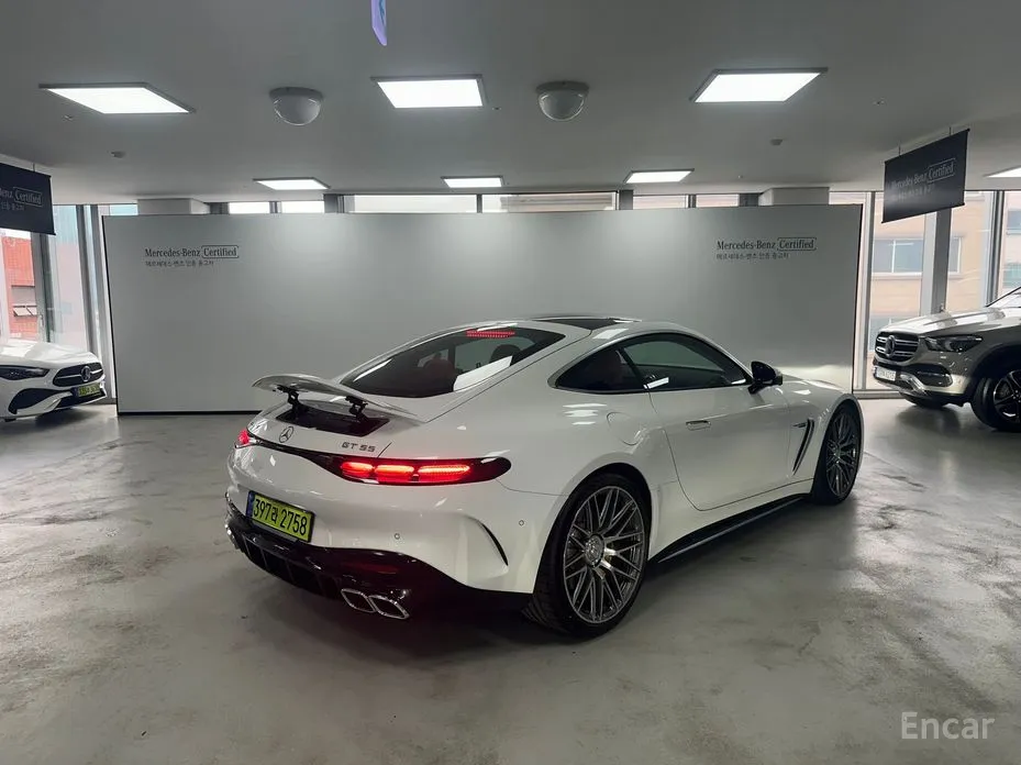 2025 Mercedes-Benz AMG GT