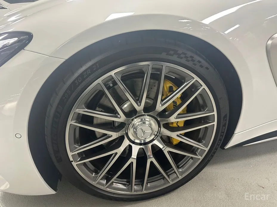 2025 Mercedes-Benz AMG GT